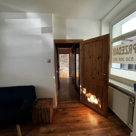 Sprzedam Mieszkanie Ustka 3 pokojowe na parterze, w centrum