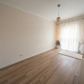 Nowoczesne słoneczne mieszkanie przy parku +parking -15 min do Poznania