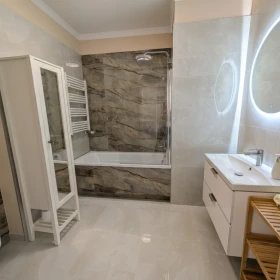 Nowoczesne słoneczne mieszkanie przy parku +parking -15 min do Poznania